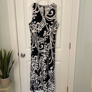 Black and white printed knit dress